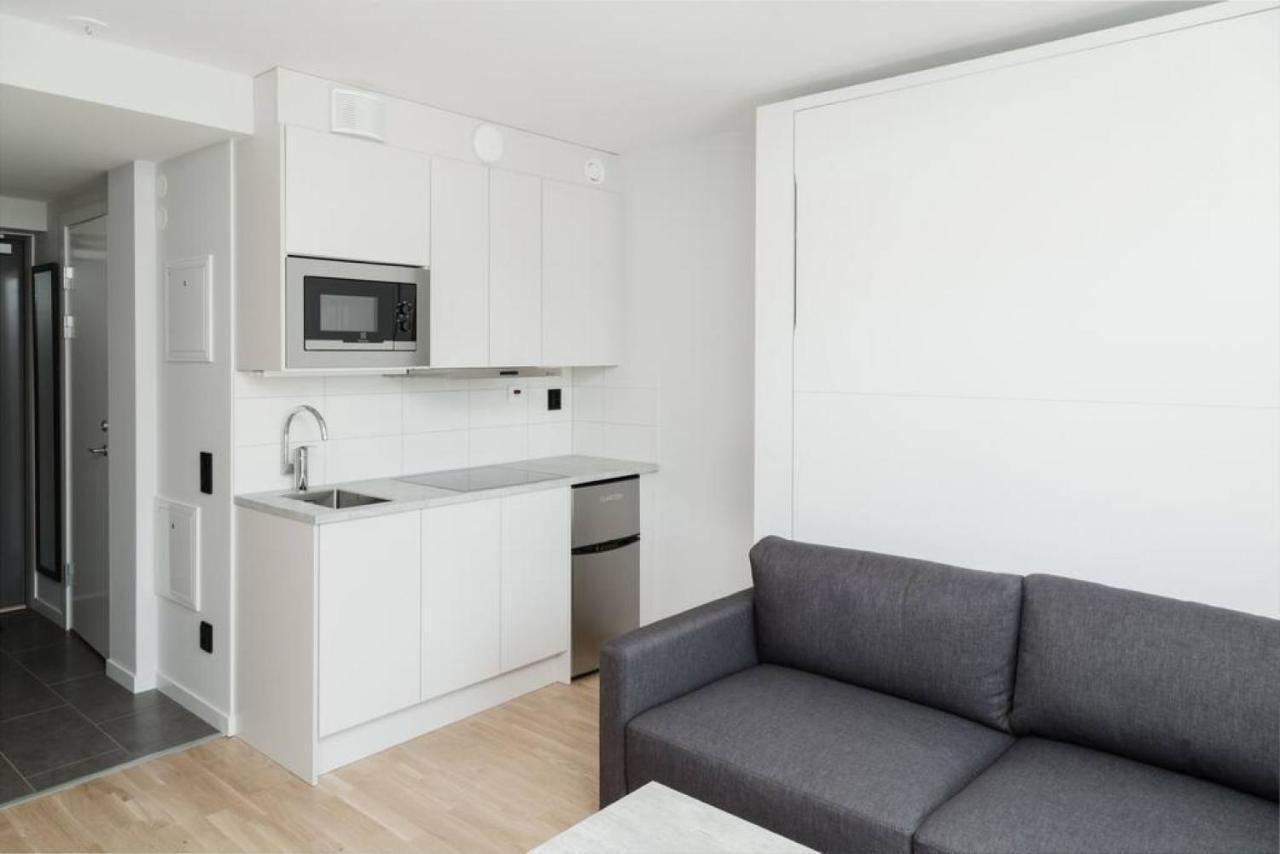 Comfy And Well Equipped Apartment W Free Parking Lidingö Exterior foto